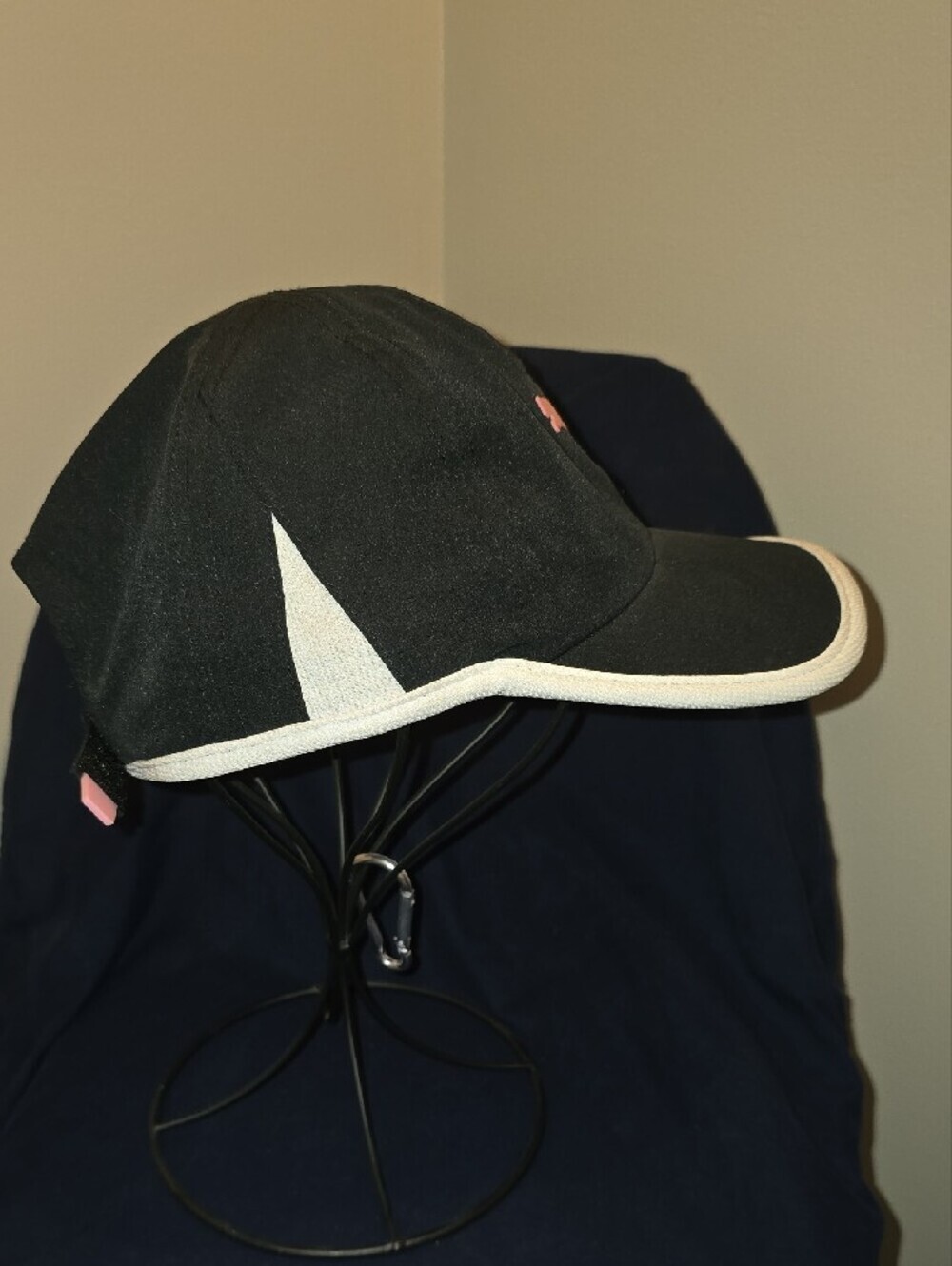 Puma Black Cap with White Logo Detailing - Picture 6 of 7
